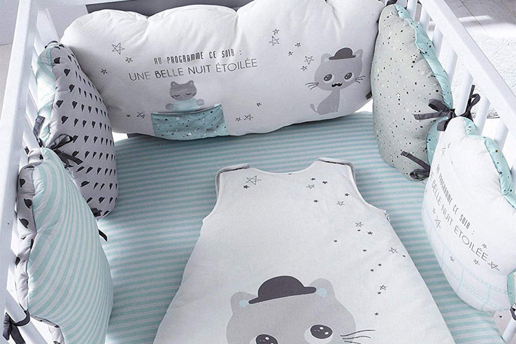 Vertbaudet Moustachat tour de lit pour bébé