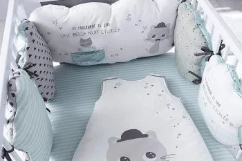 Vertbaudet Moustachat tour de lit pour bébé