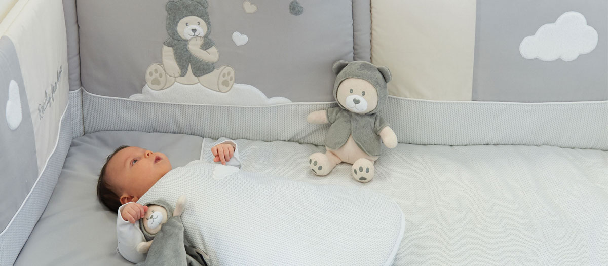 tour de lit pour bébé pas cher