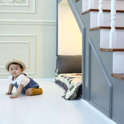 Comment_sécuriser_votre_maison_lorsque_votre_bébé_commence_à_ramper_?