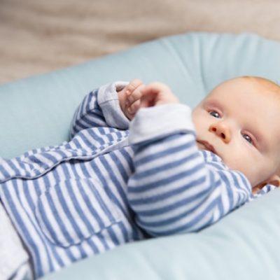 Pourquoi certaines familles choisissent la circoncision à la naissance ?