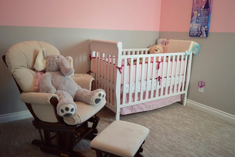 Pourquoi et comment humidifier la chambre de bébé