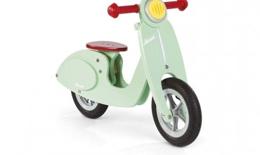 Janod – J03243 Scooter Mint : quelles sont les raisons d’opter pour cette draisienne ?